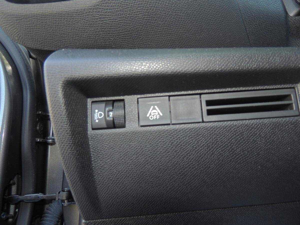 citroen-c4-1-2-puretech-2024-gasolina-1199cc