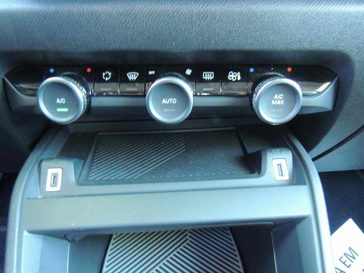 citroen-c4-1-2-puretech-2024-gasolina-1199cc