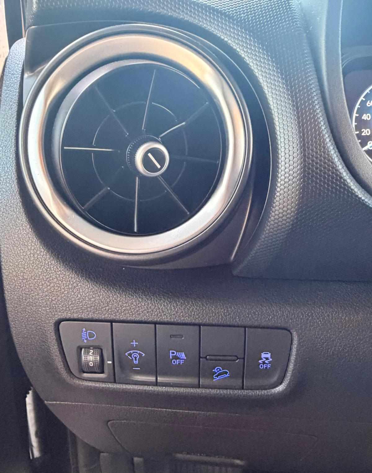 hyundai-kauai-2021-gasolina-998cc
