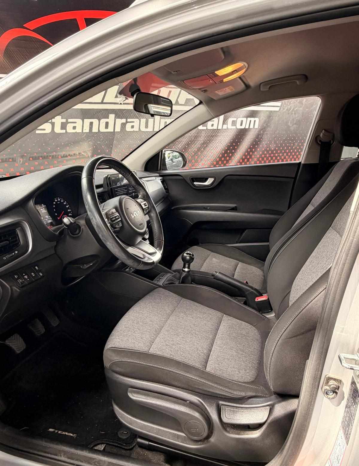 kia-stonic-2022-gasolina-1197cc