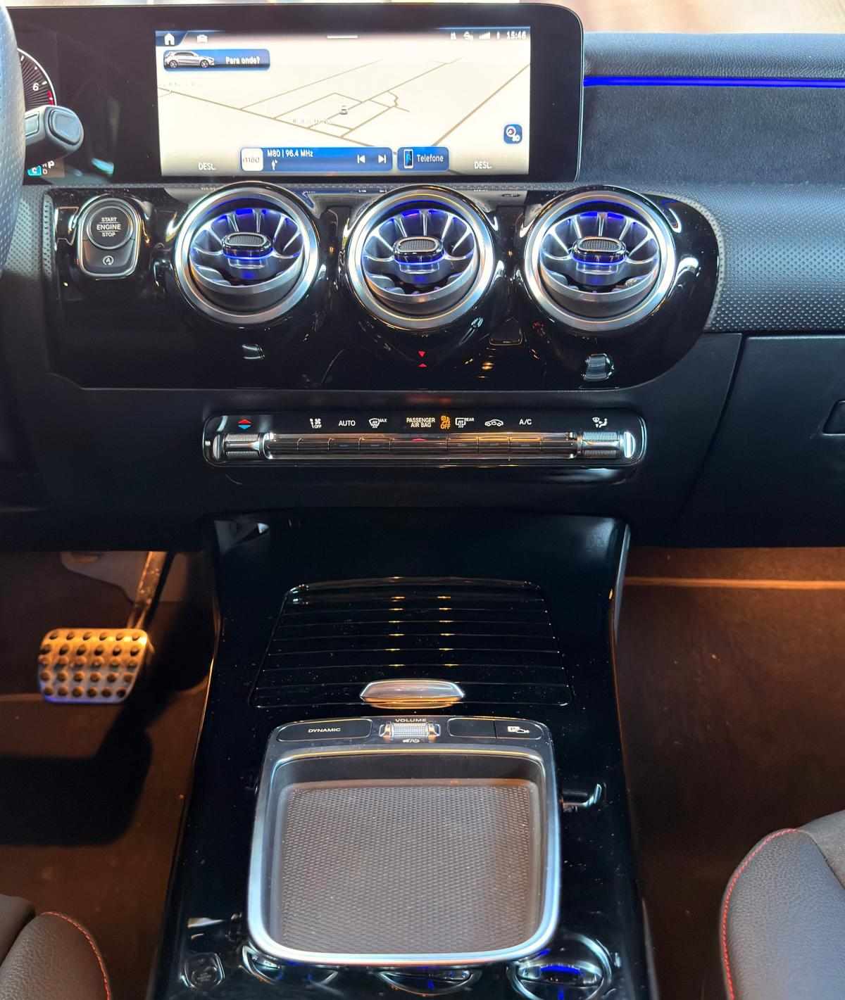 mercedes-benz-classe-a-2023-gasolina-1332cc