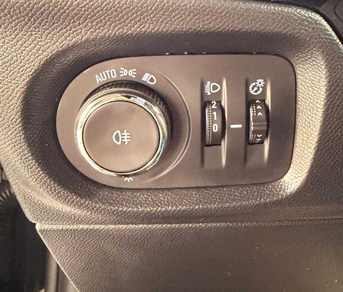 opel-corsa-2025-hibrido-a-gasolina-1199cc