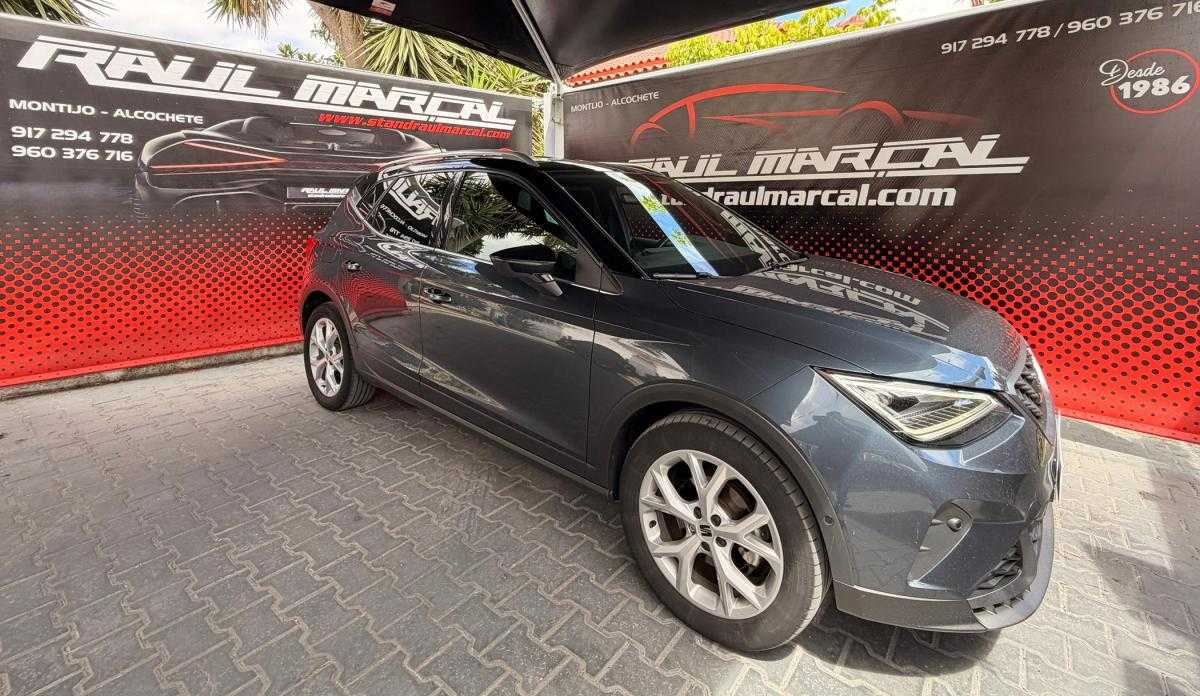 seat-arona-2023-gasolina-999cc