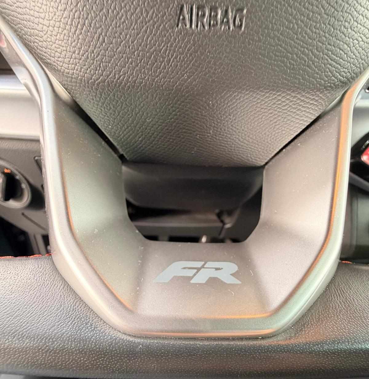 seat-arona-2023-gasolina-999cc