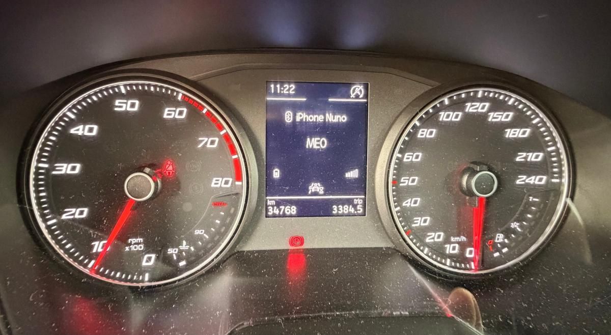 seat-arona-2023-gasolina-999cc