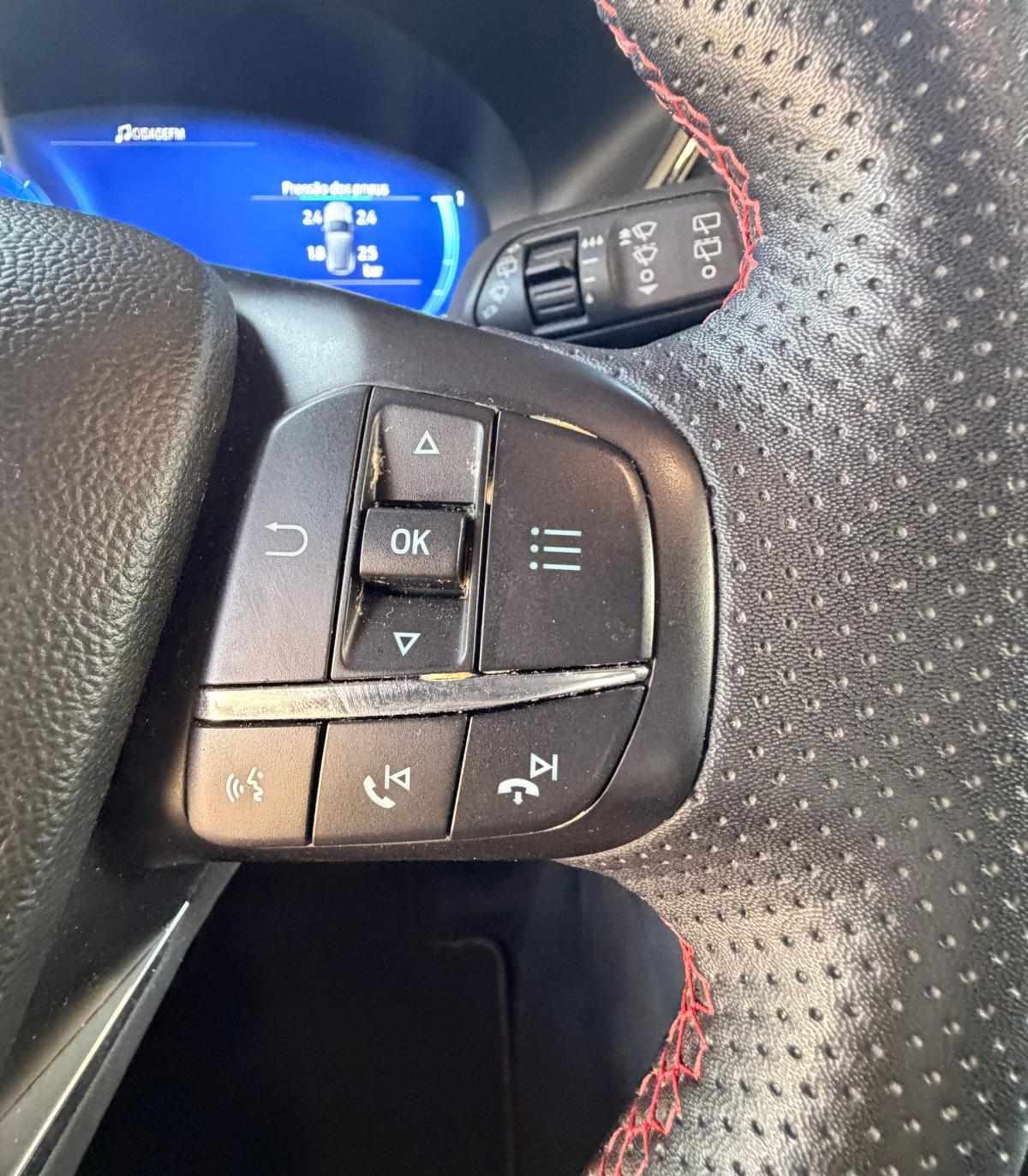 ford-kuga-2023-gasolina-1499cc
