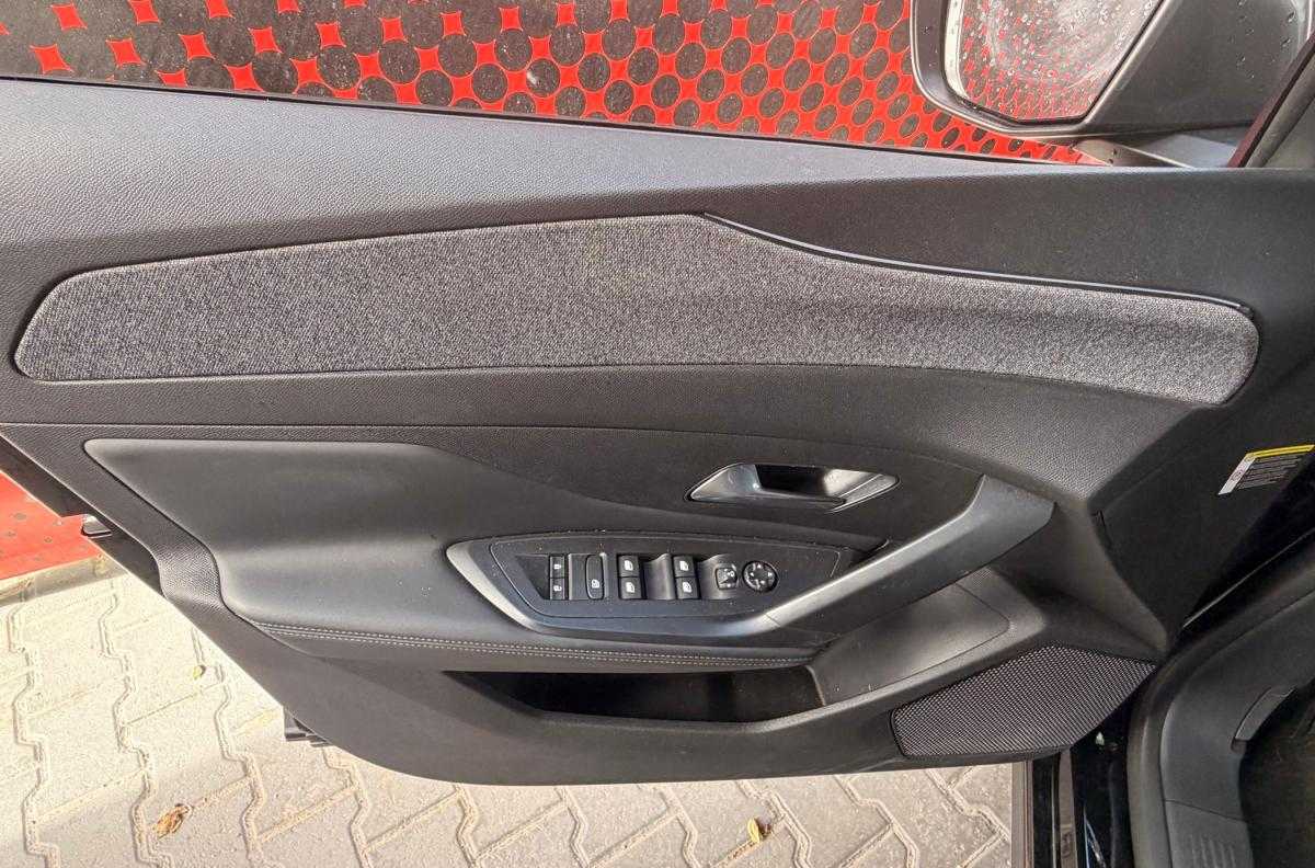 peugeot-408-2024-gasolina-1199cc