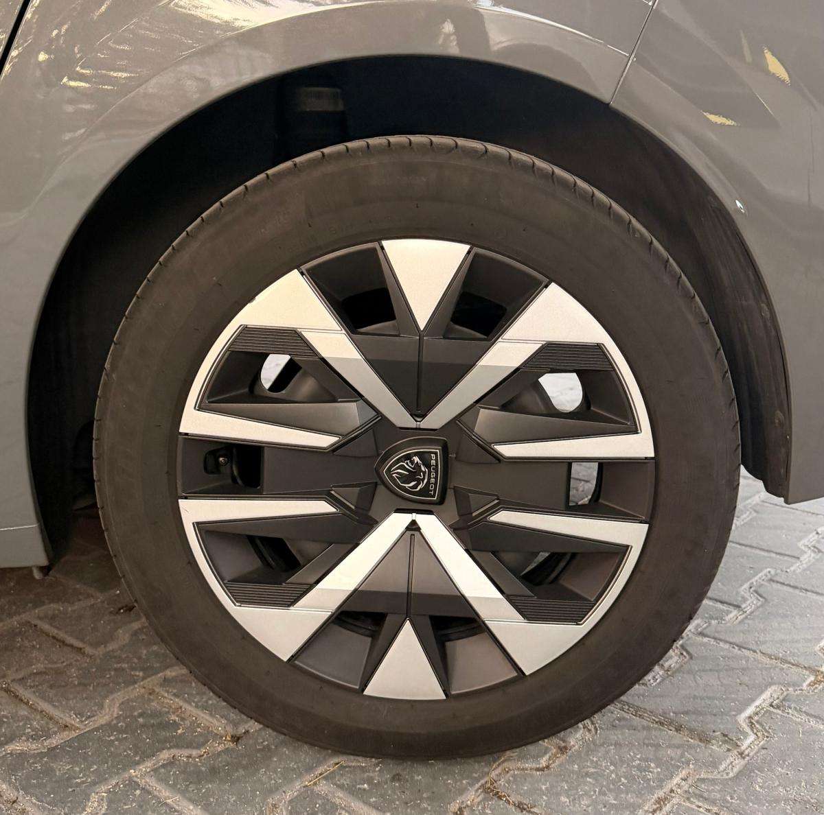 peugeot-208-2024-gasolina-1199cc