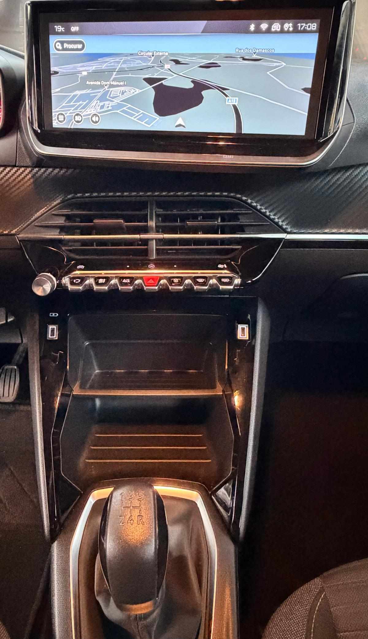 peugeot-208-2024-gasolina-1199cc