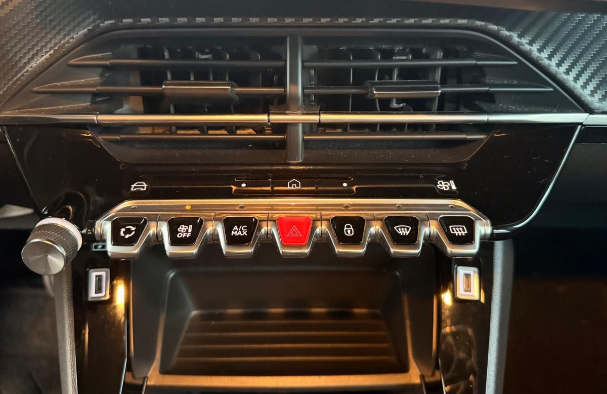 peugeot-208-2024-gasolina-1199cc