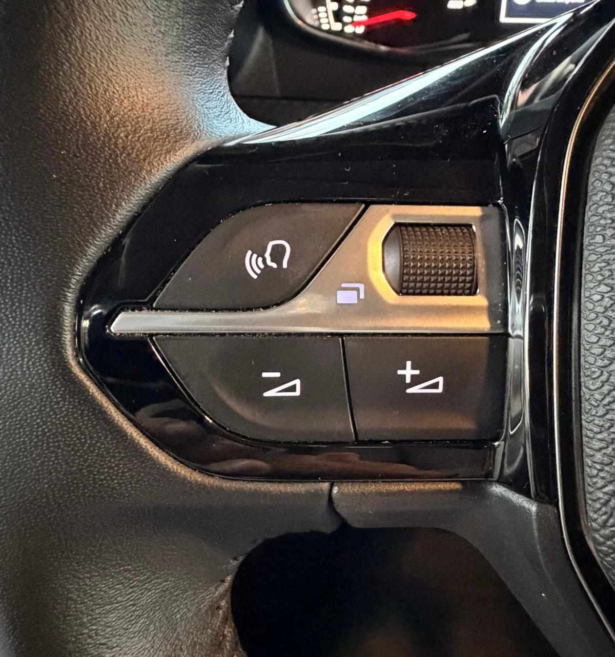 peugeot-208-2024-gasolina-1199cc