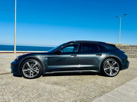 porsche-taycan-2022-eletrico-0cc
