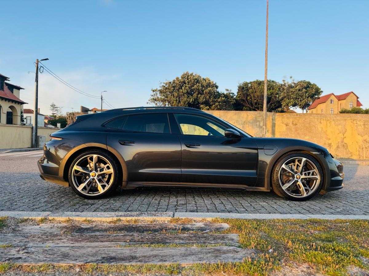 porsche-taycan-2022-eletrico-0cc