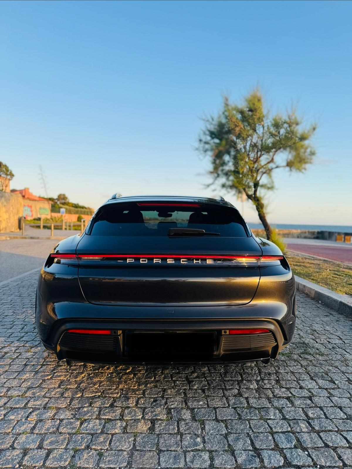 porsche-taycan-2022-eletrico-0cc