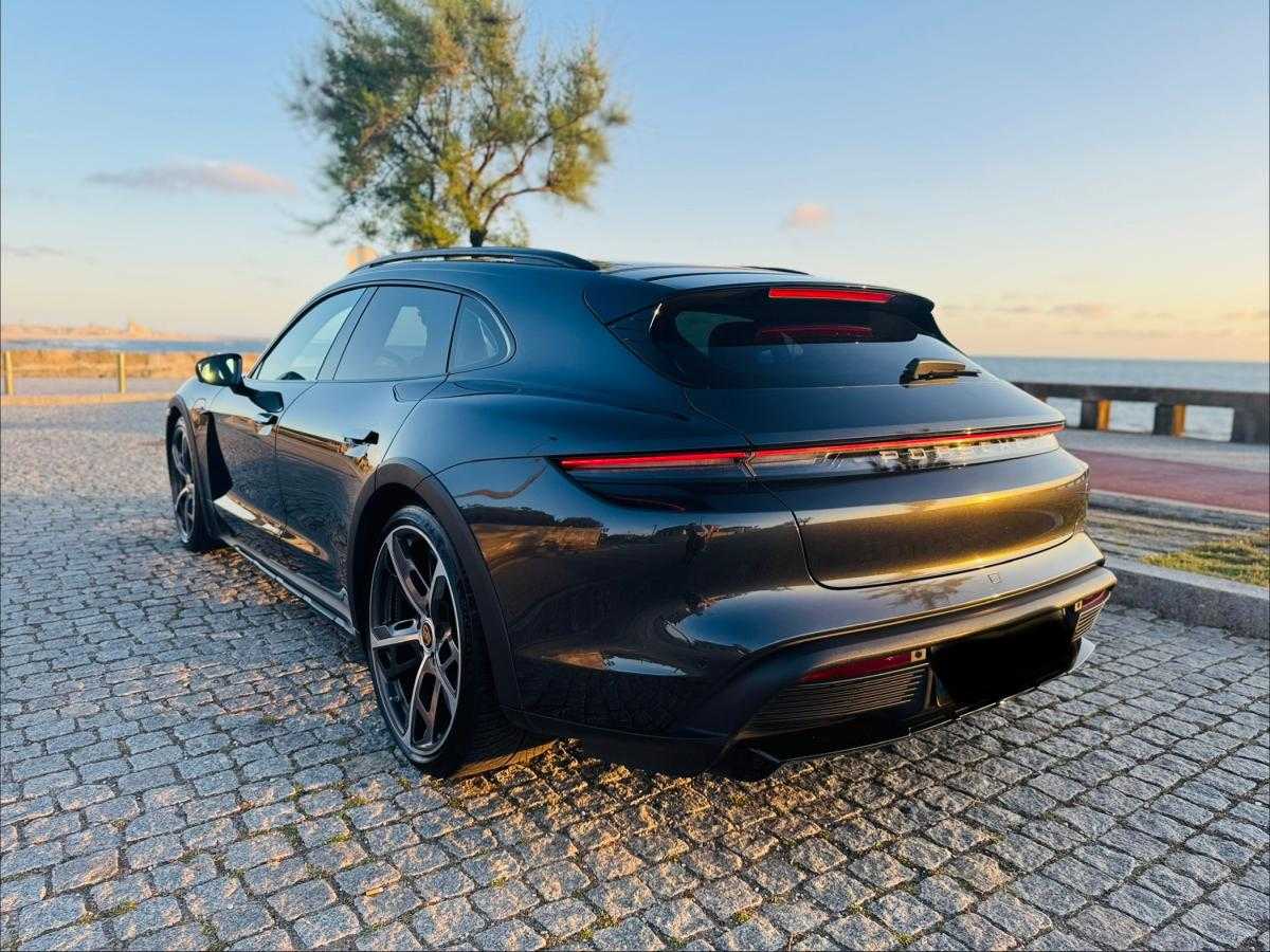 porsche-taycan-2022-eletrico-0cc
