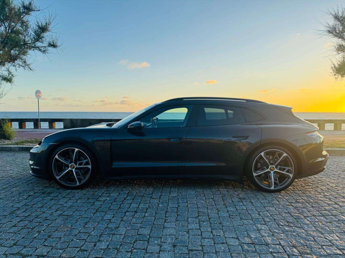 porsche-taycan-2022-eletrico-0cc