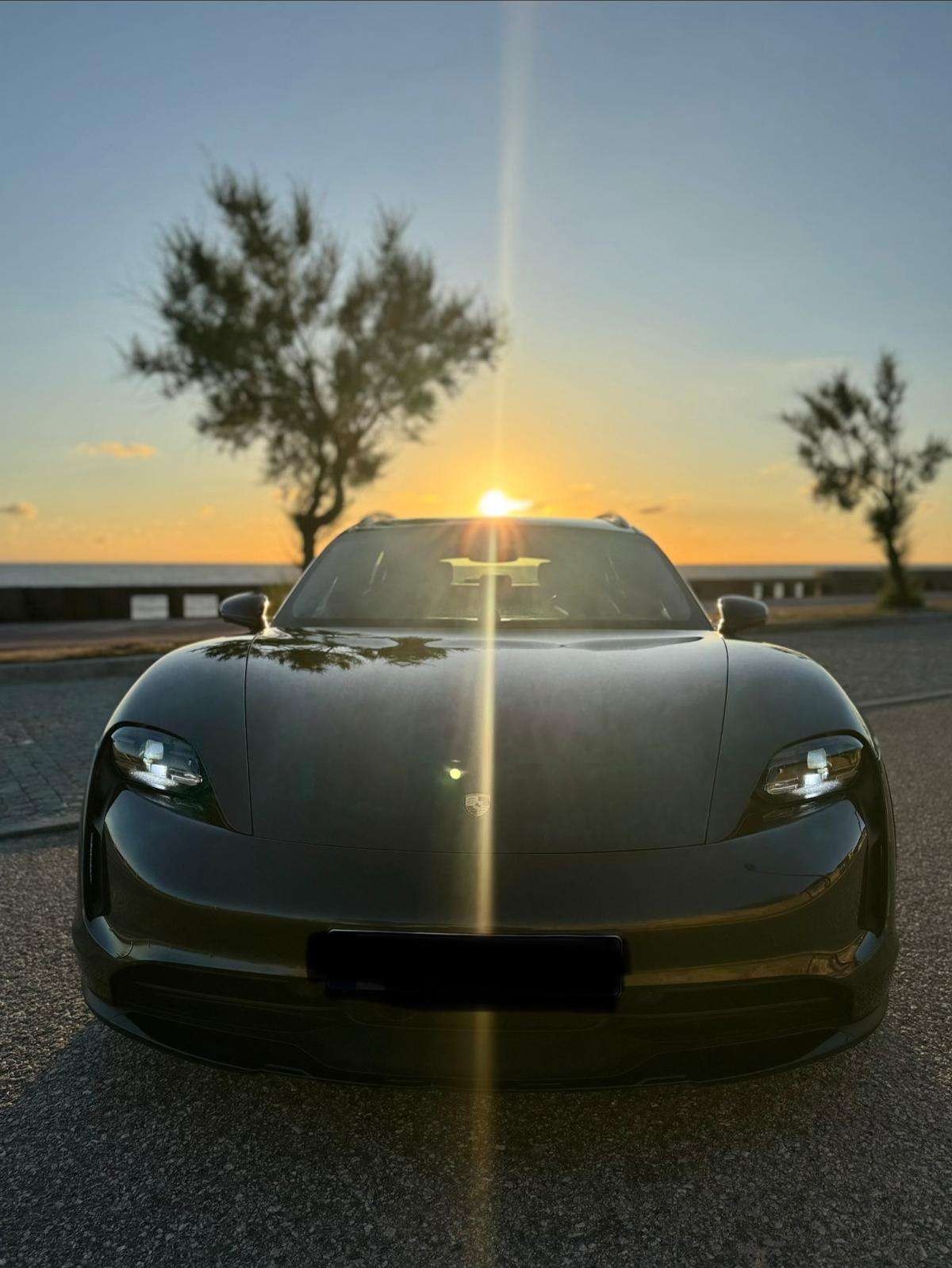 porsche-taycan-2022-eletrico-0cc