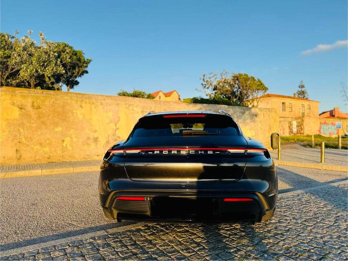 porsche-taycan-2022-eletrico-0cc
