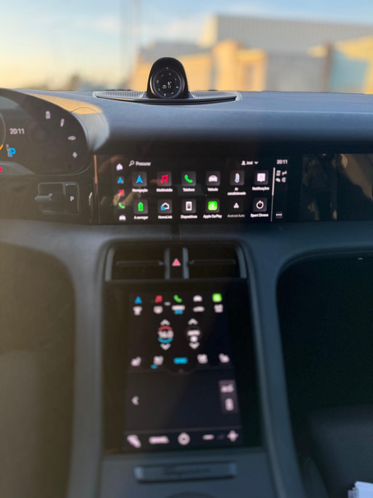 porsche-taycan-2022-eletrico-0cc