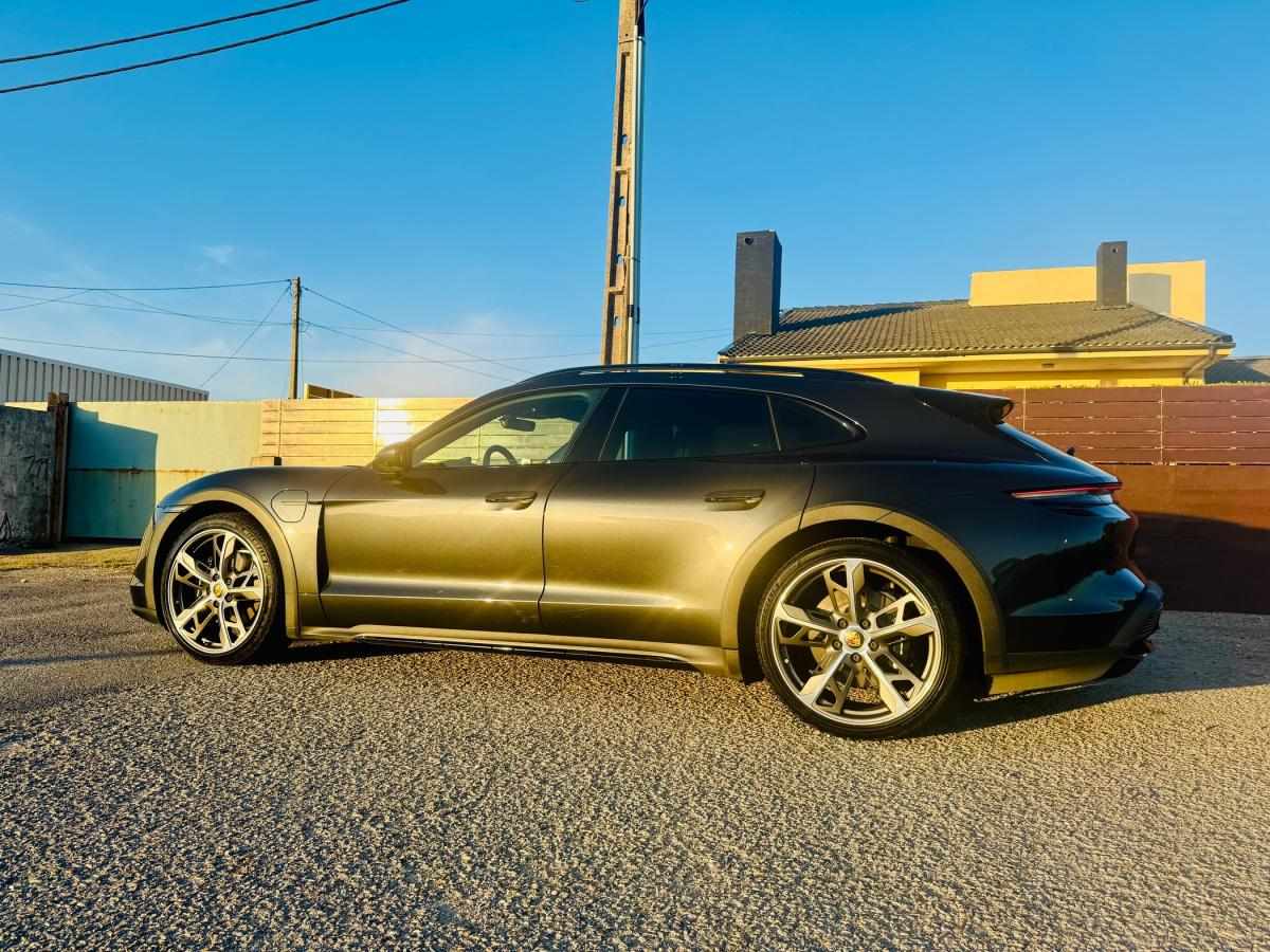 porsche-taycan-2022-eletrico-0cc