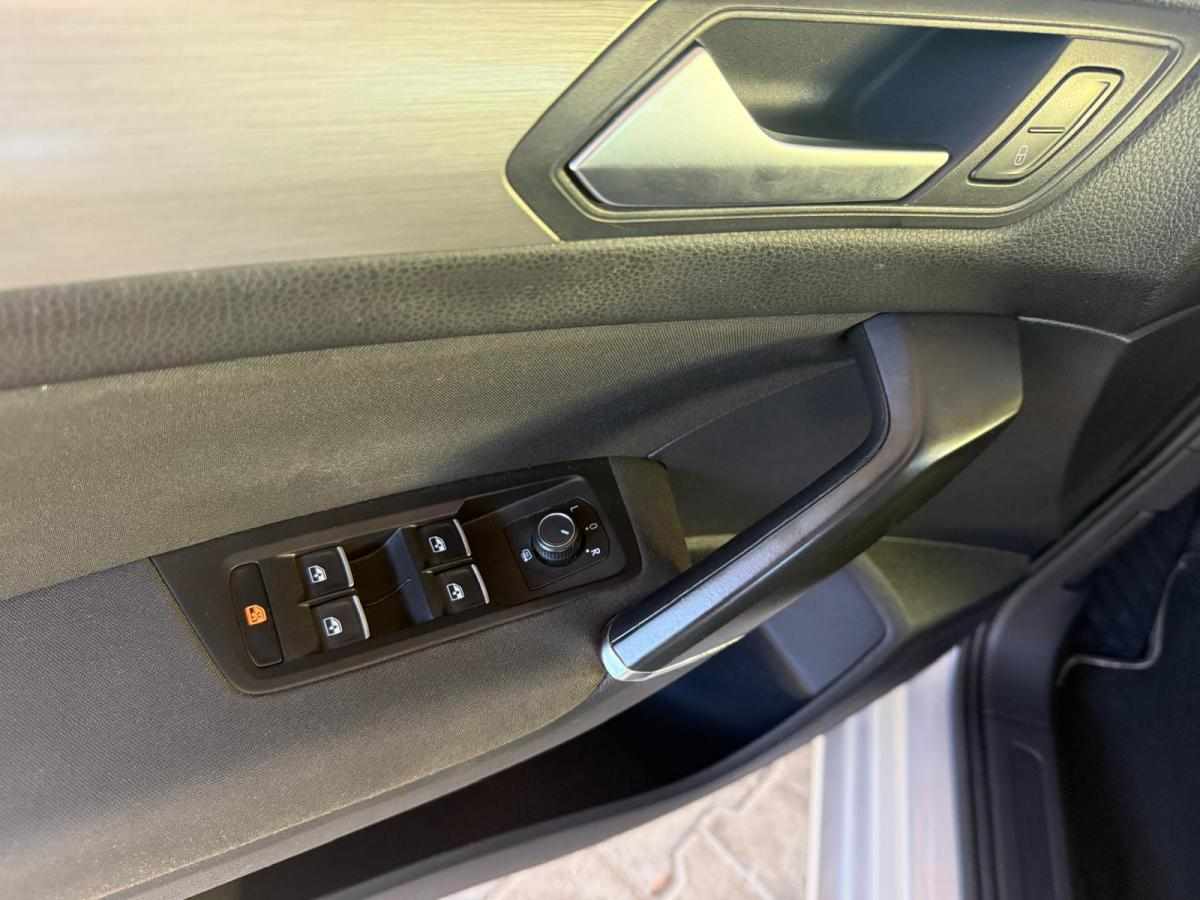 volkswagen-touran-1-6-tdi-bluemotion-2018-diesel-1598cc