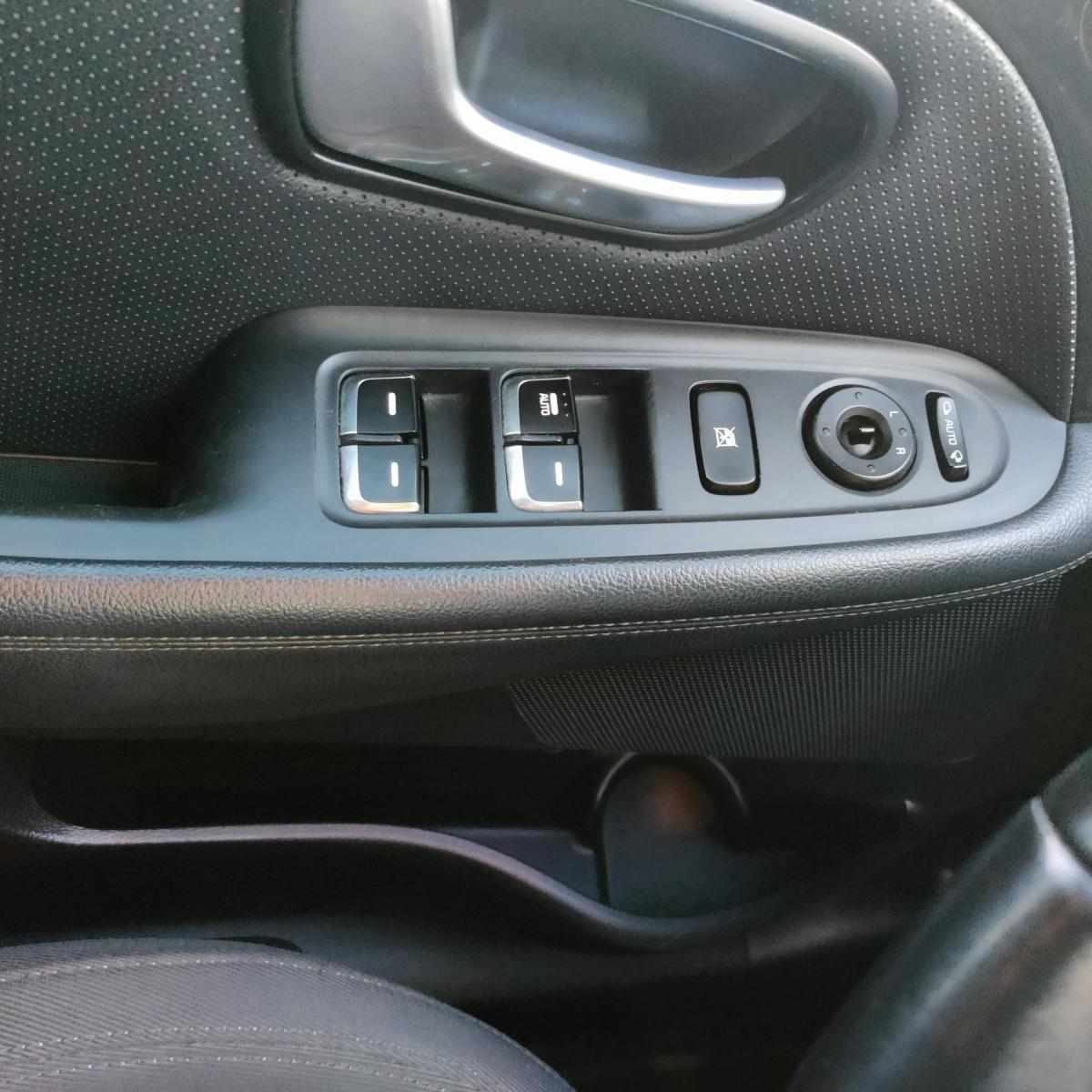 kia-carens-1-7-crdi-2016-diesel-1685cc