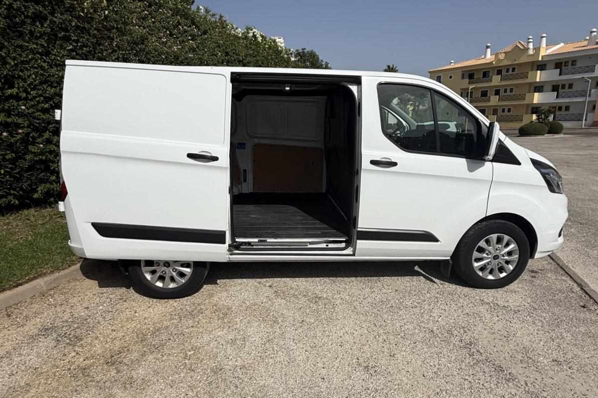 ford-transit-custom-2-0-130cv-2022-diesel-1995cc