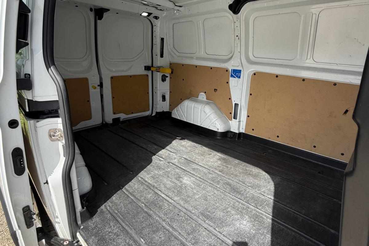 ford-transit-custom-2-0-130cv-2022-diesel-1995cc