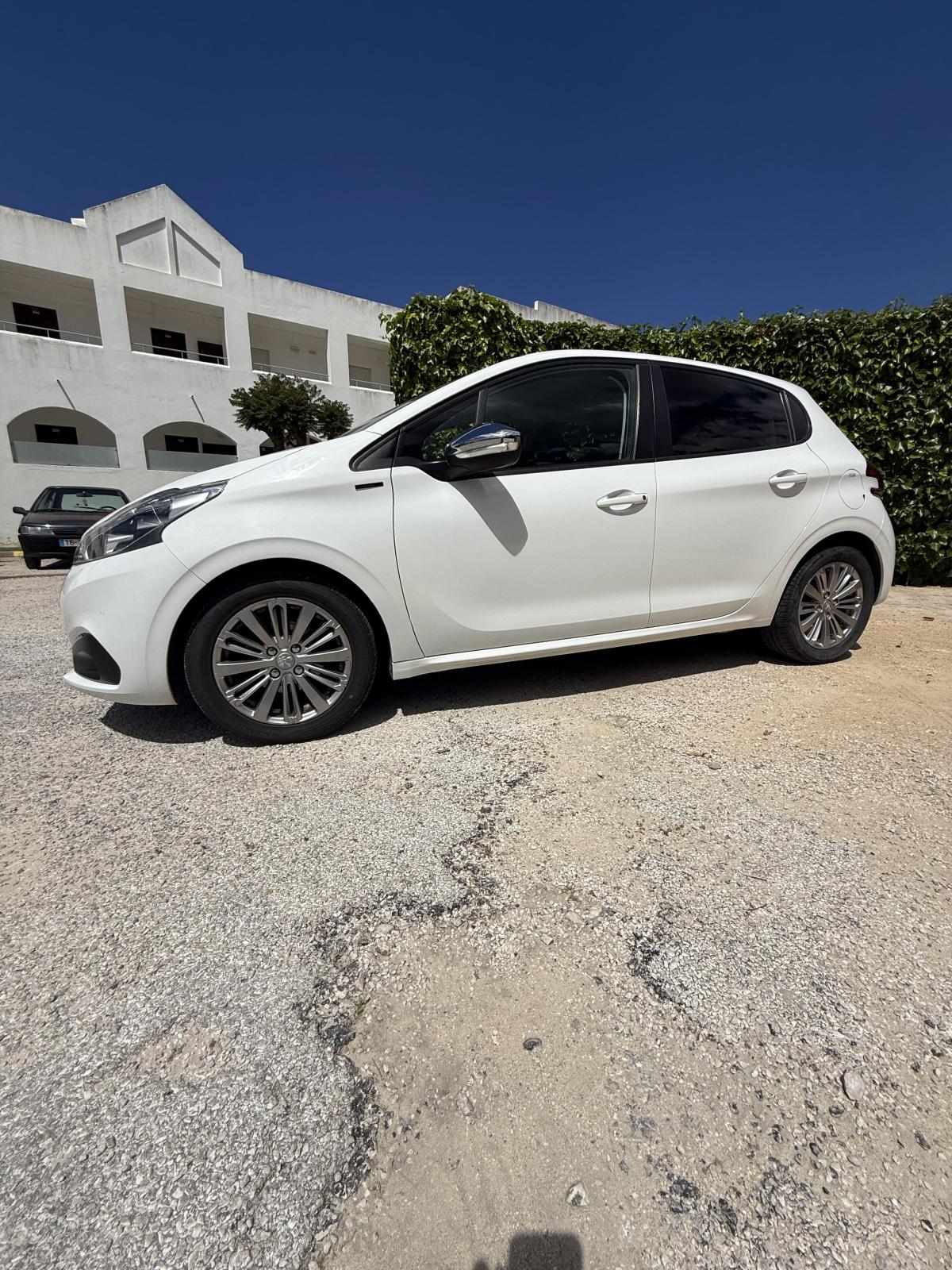 peugeot-208-1-2-vti-2019-gasolina-1199cc