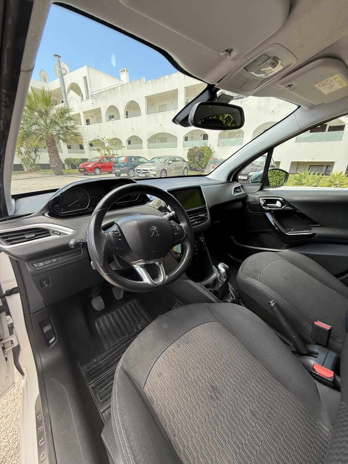 peugeot-208-1-2-vti-2019-gasolina-1199cc