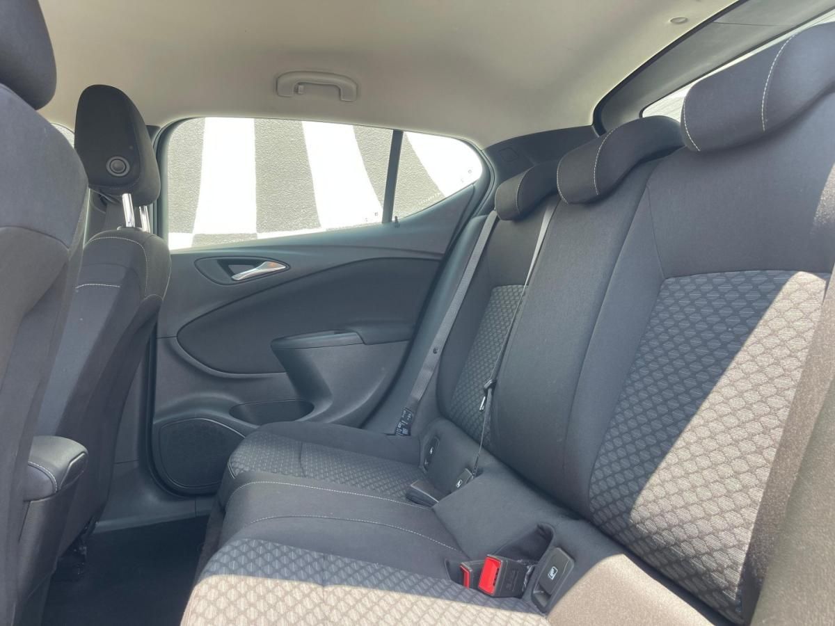 opel-astra-2019-diesel-1598cc