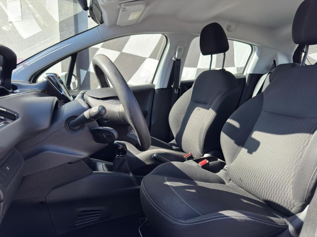 peugeot-208-2019-gasolina-1199cc