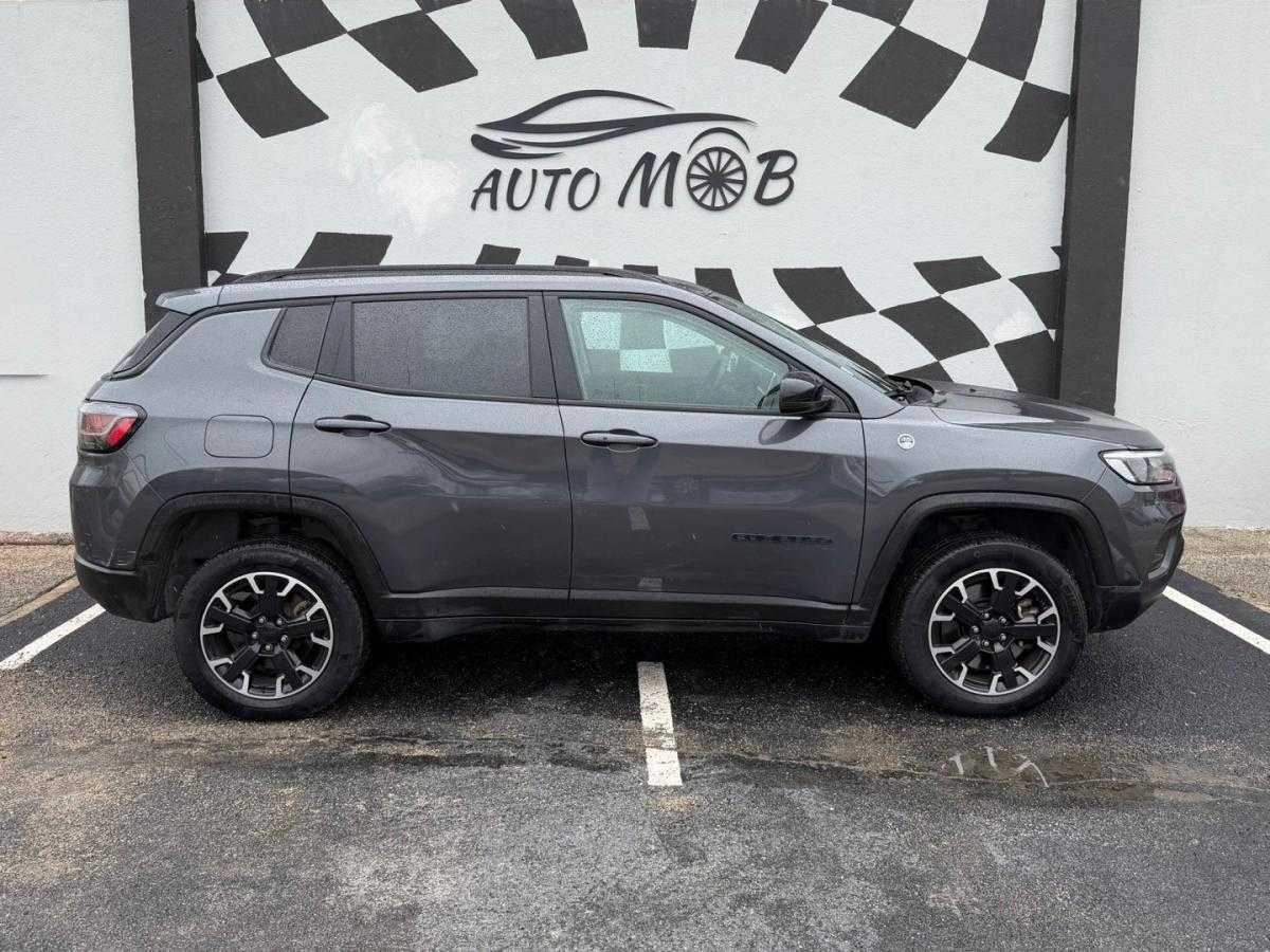 jeep-compass-2022-hibrido-1332cc