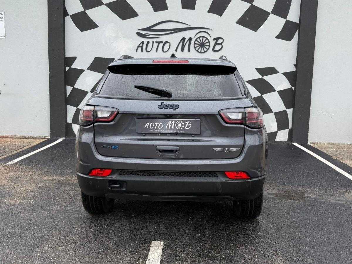 jeep-compass-2022-hibrido-1332cc