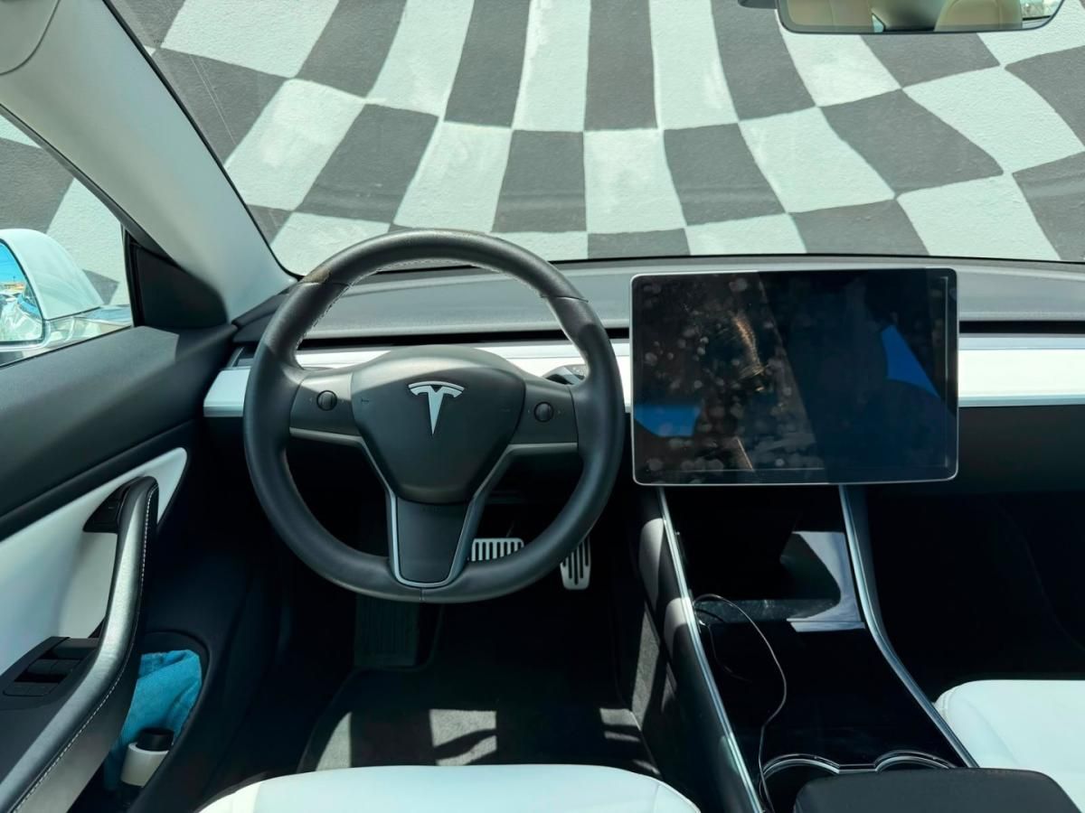 tesla-model-3-2019-eletrico-0cc