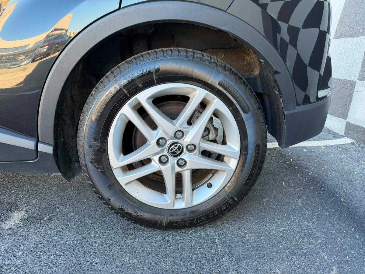 toyota-c-hr-2022-hibrido-1798cc