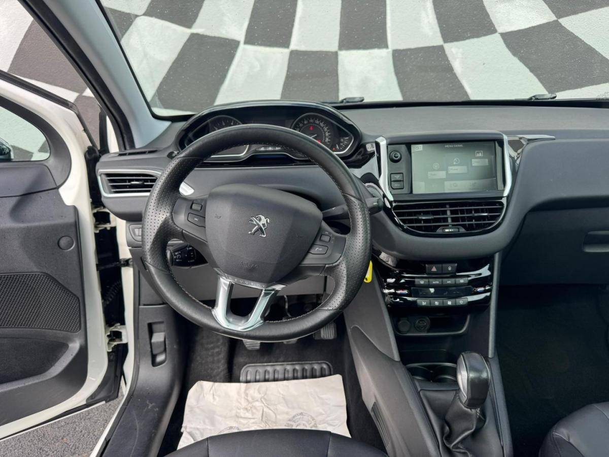 peugeot-208-2013-gasolina-1199cc