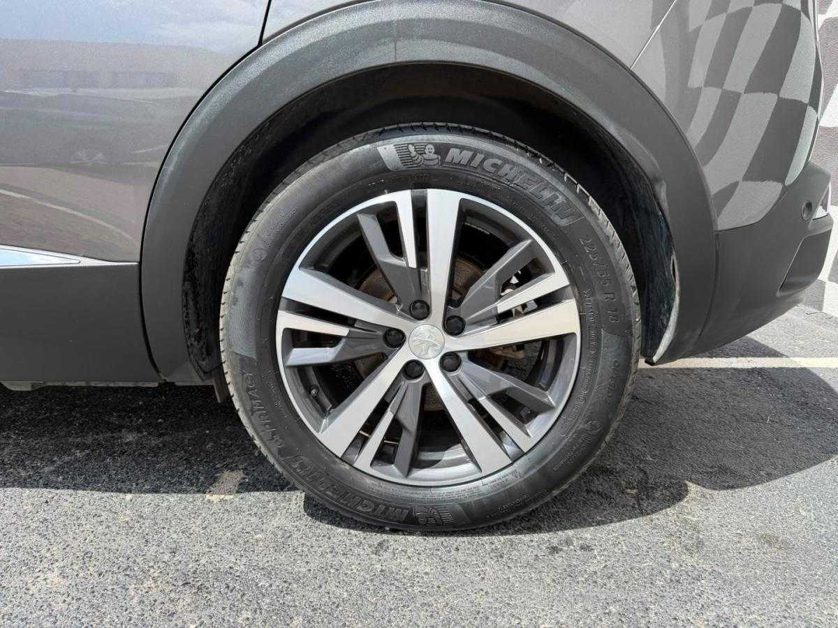 peugeot-3008-2023-hibrido-1598cc