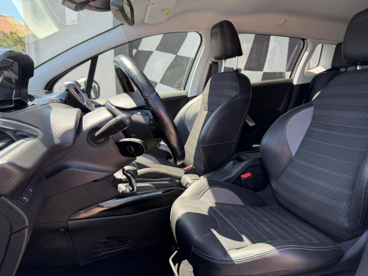 peugeot-2008-2019-gasolina-1199cc