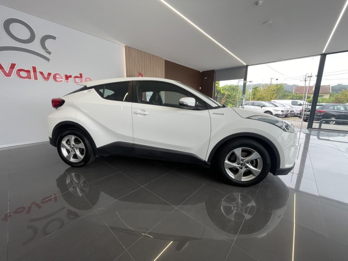 toyota-c-hr-2017-hibrido-1798cc