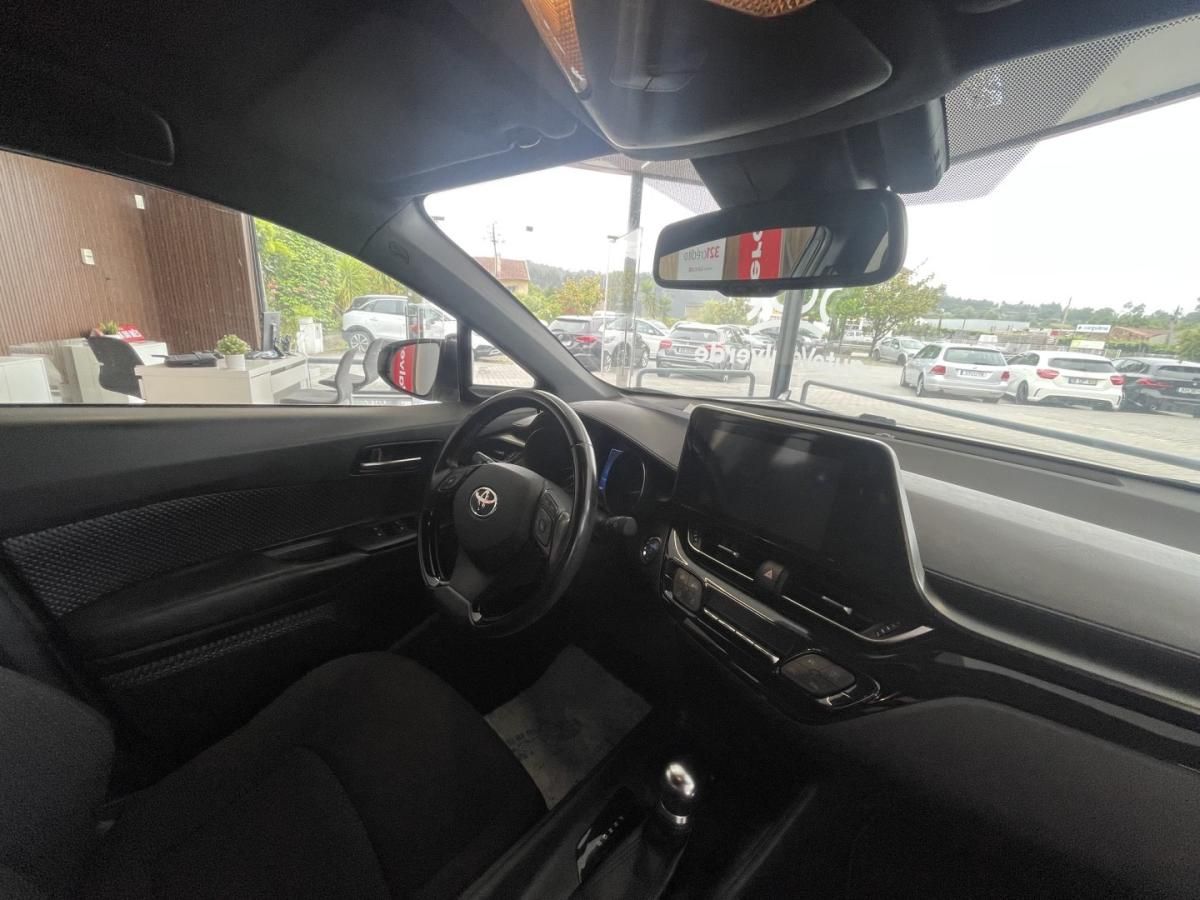toyota-c-hr-2017-hibrido-1798cc