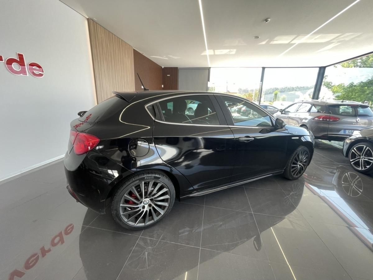 alfa-romeo-giulietta-2016-diesel-1956cc