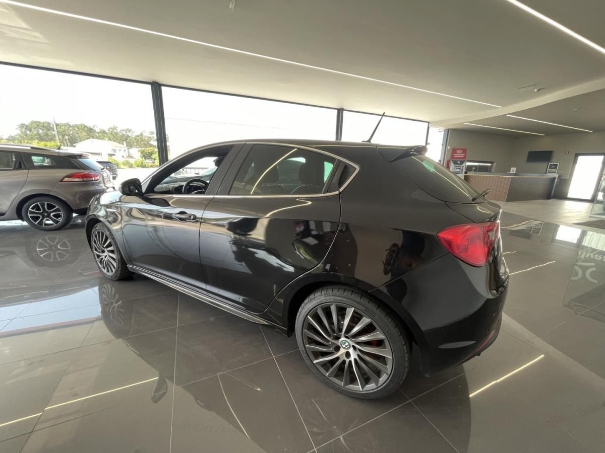 alfa-romeo-giulietta-2016-diesel-1956cc