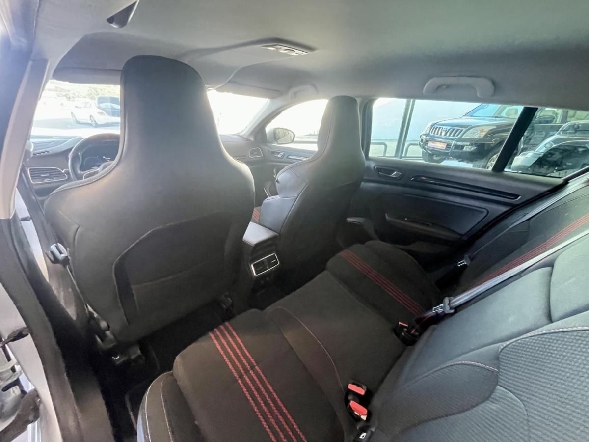 renault-megane-2022-hibrido-1598cc