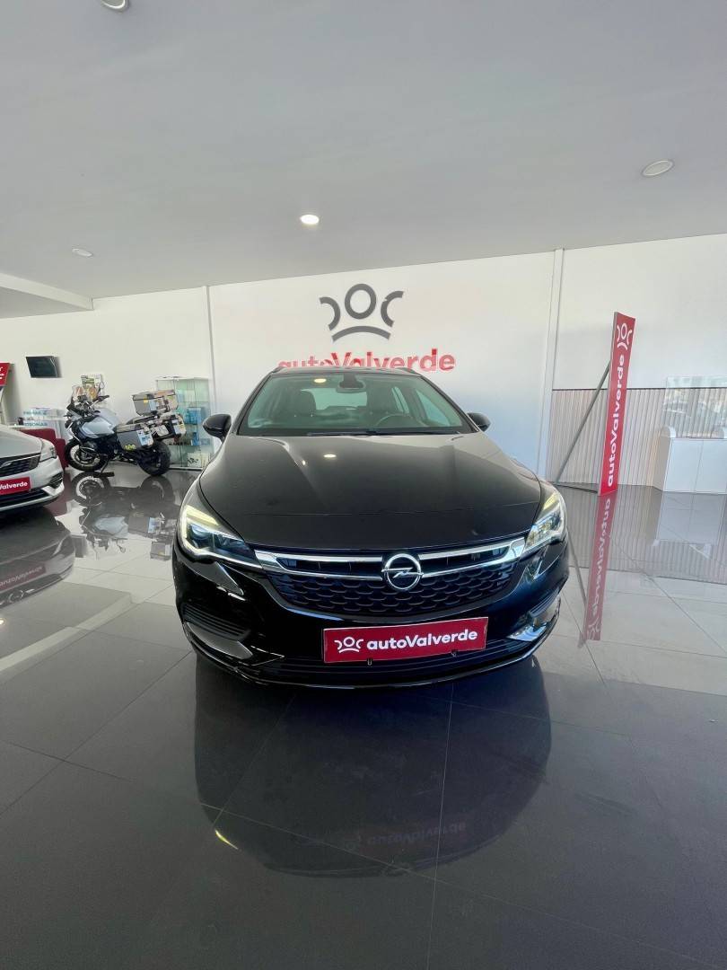 opel-astra-sport-tourer-2018-diesel-1598cc