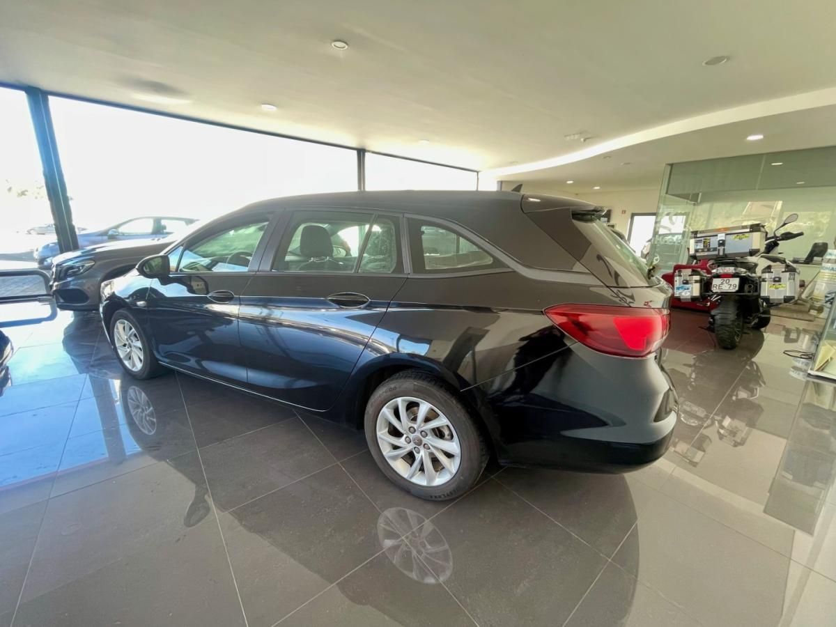opel-astra-sport-tourer-2018-diesel-1598cc