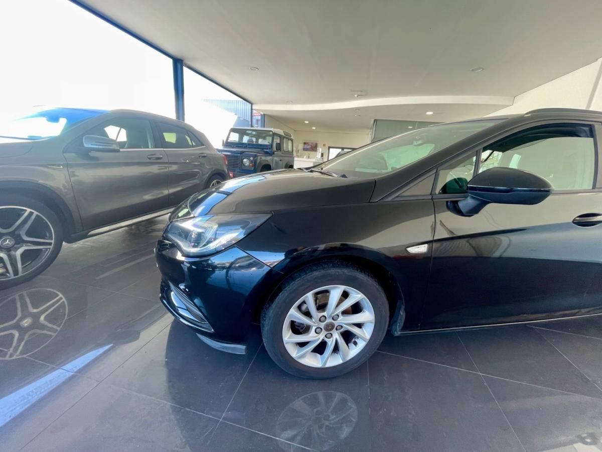 opel-astra-sport-tourer-2018-diesel-1598cc