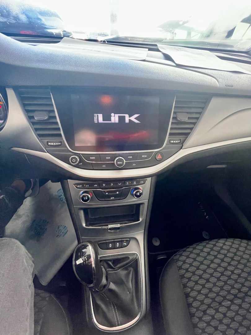 opel-astra-sport-tourer-2018-diesel-1598cc