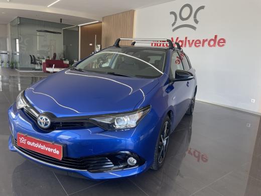 toyota-auris-2018-hibrido-1798cc