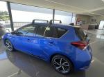 toyota-auris-2018-hibrido-1798cc